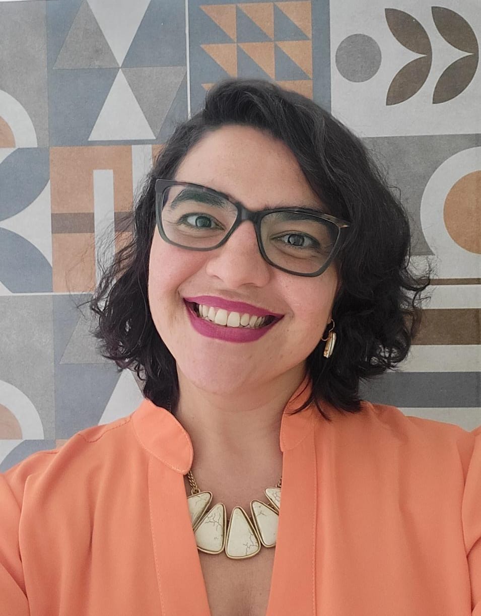 MONIQUE ALVES PADILHA